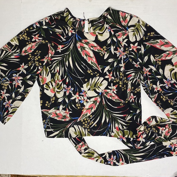 CODE x MODE Crop Top - XS - Picture 2 of 8